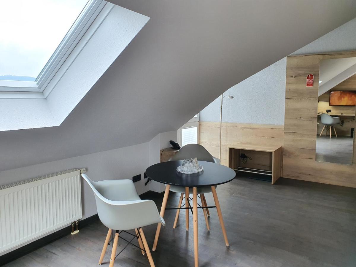 Hotel Bigger Hof - Wirtshaus Platzhirsch Am Jahnplatz اولسبرغ المظهر الخارجي الصورة